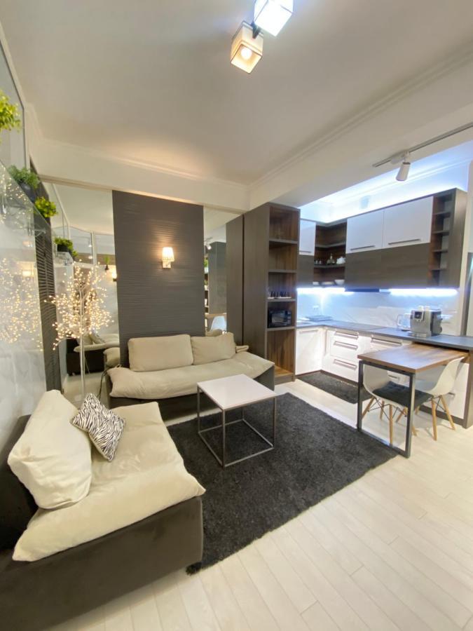 New Double Room Luxury Apartment In The Center Chisinau Exterior photo