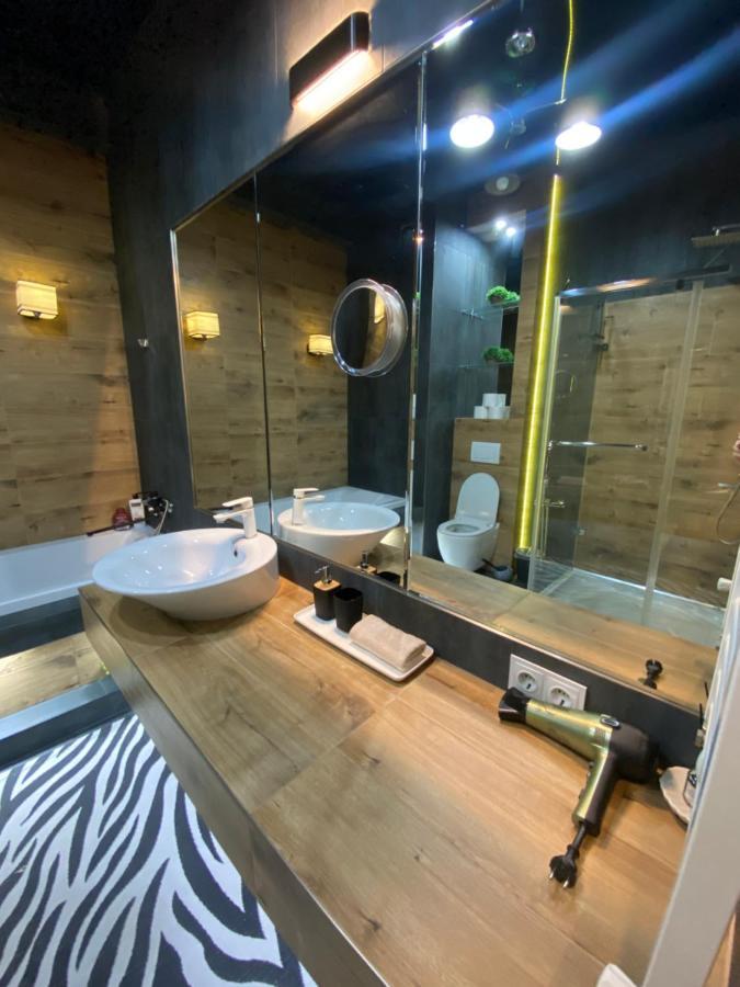 New Double Room Luxury Apartment In The Center Chisinau Exterior photo